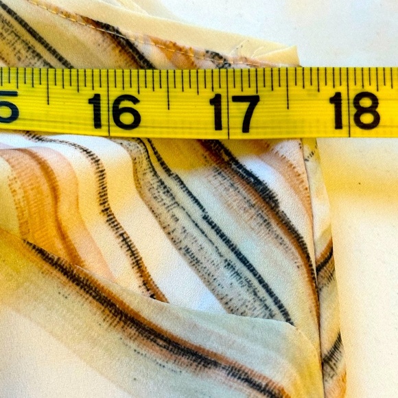 H&M Striped 2 Layered Sheer Sleeveless Tank - Picture 6 of 8